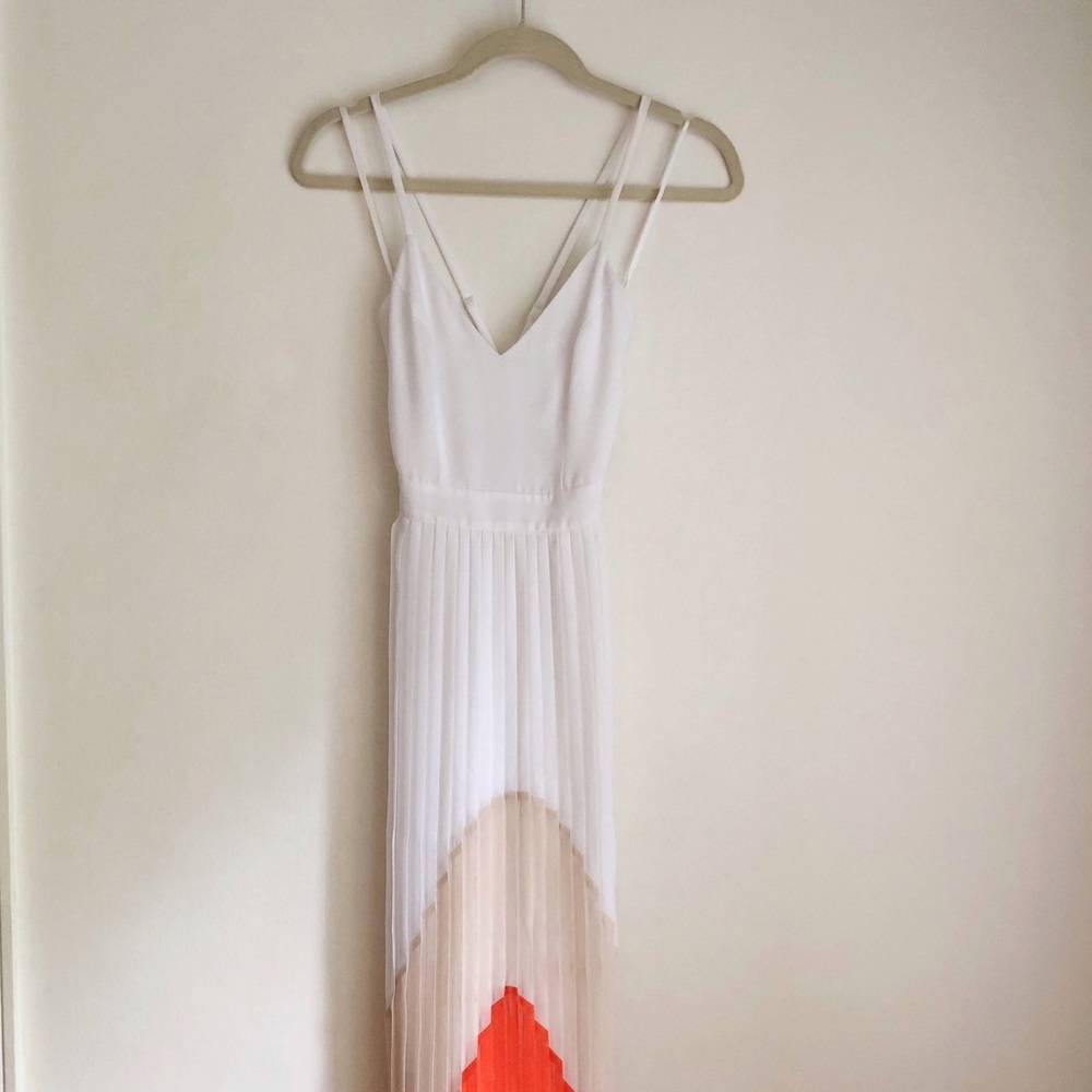Long pleated Maxi Dress